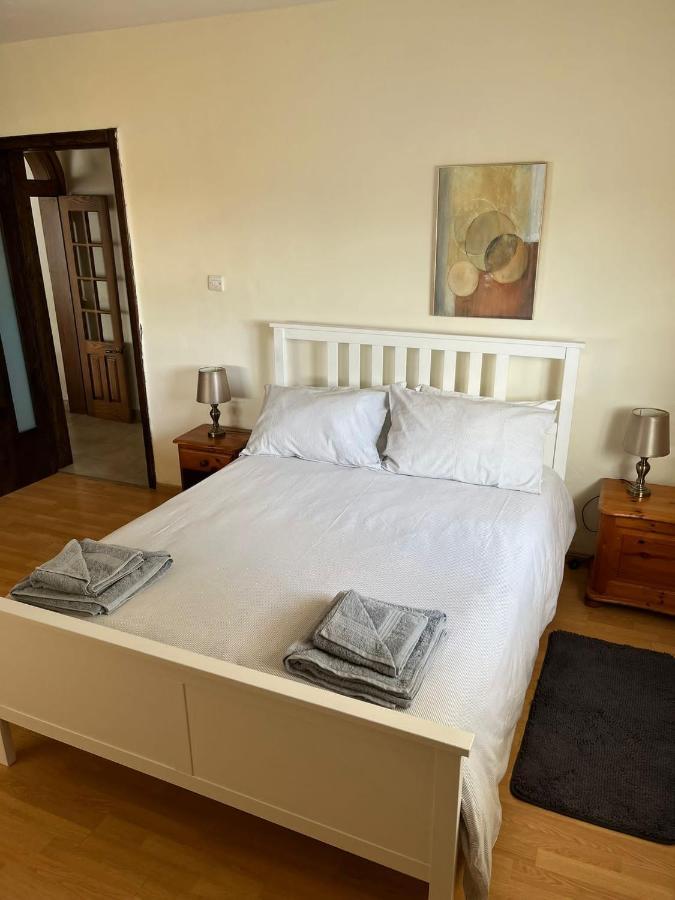 Groundfloor Apartment By The Sea, Fabulous Views 圣保罗湾城 外观 照片