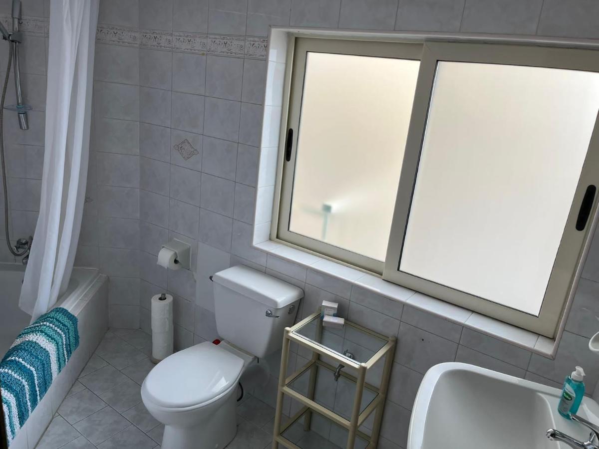 Groundfloor Apartment By The Sea, Fabulous Views 圣保罗湾城 外观 照片